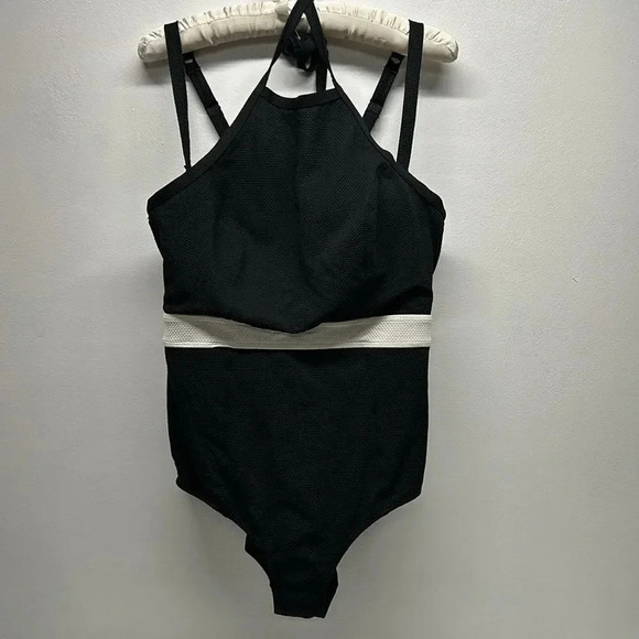 Torrid Swim Suit One Piece Textured High Neck Convertible Straps Black Large - Picture 2 of 11